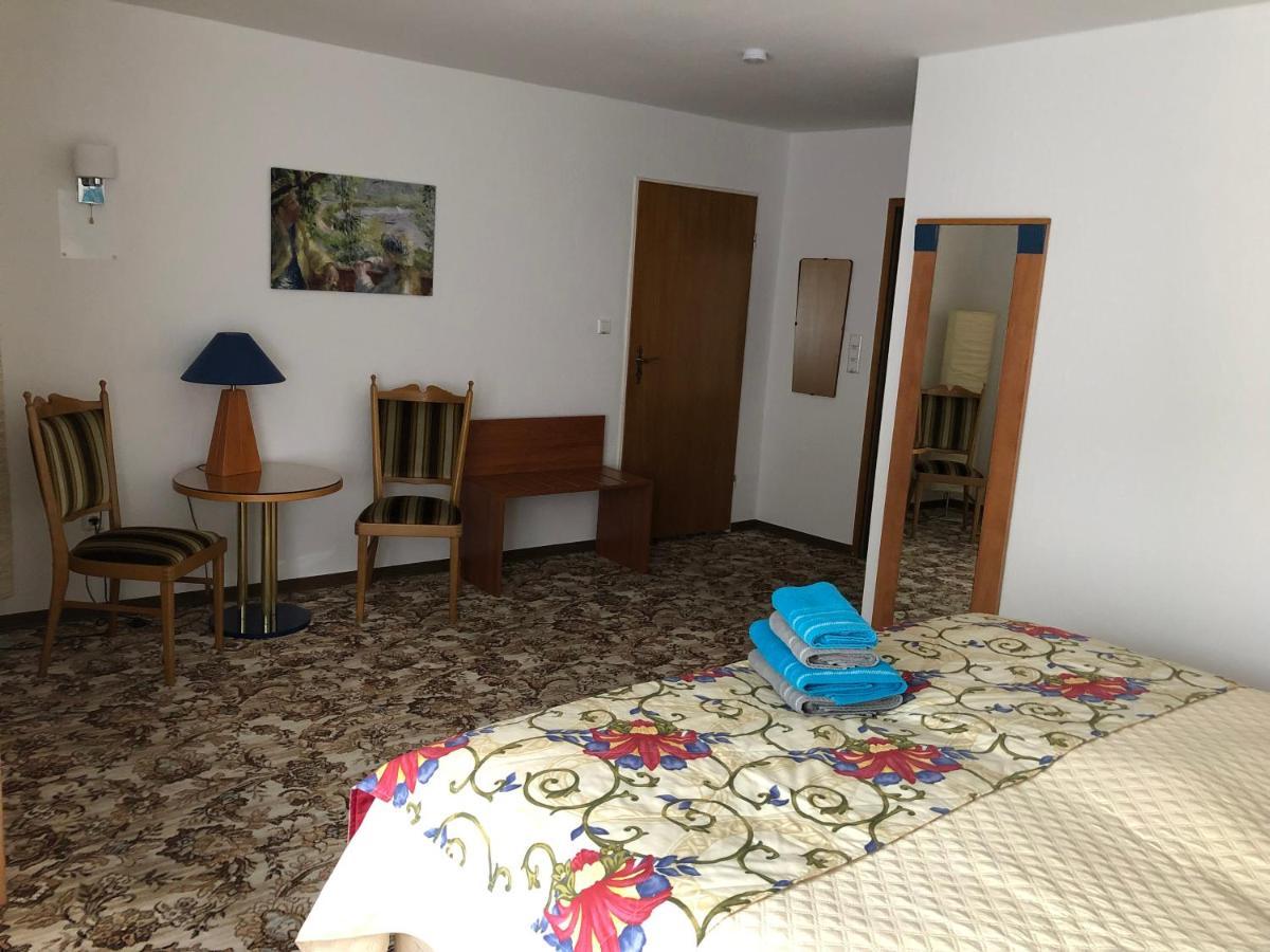 Ohana Bed And Breakfast Zorge Exterior photo